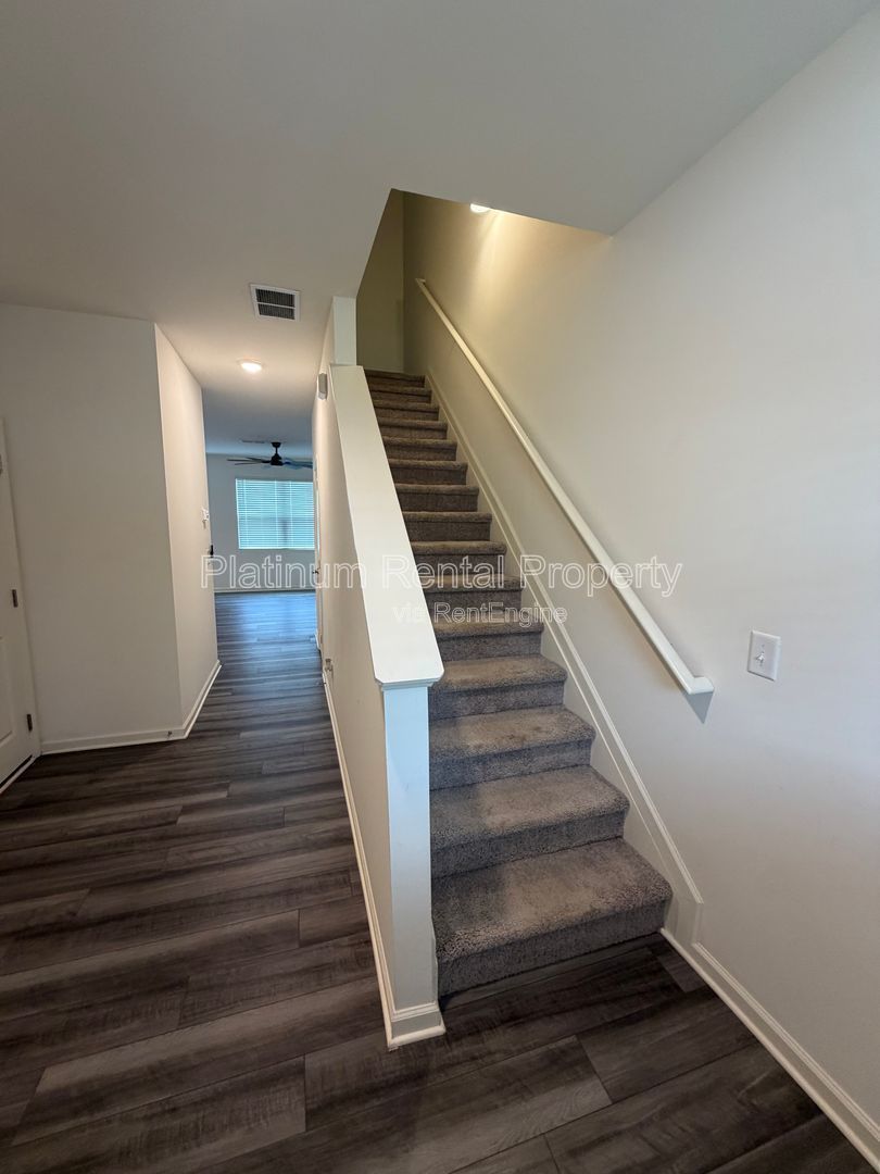 Better-than-new 3 bedroom townhome in McDonough by Platinum Property Management Services, Inc. property image