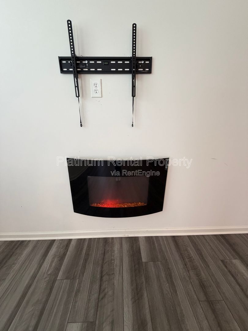 Better-than-new 3 bedroom townhome in McDonough by Platinum Property Management Services, Inc. property image