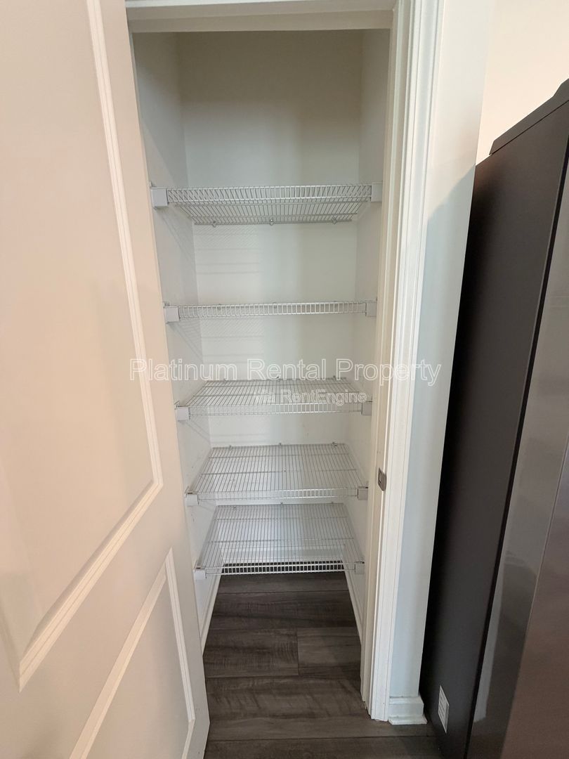 Better-than-new 3 bedroom townhome in McDonough by Platinum Property Management Services, Inc. property image