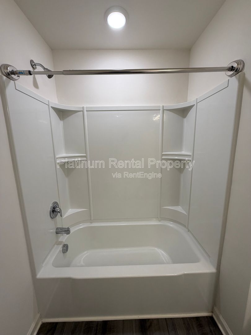 Better-than-new 3 bedroom townhome in McDonough by Platinum Property Management Services, Inc. property image
