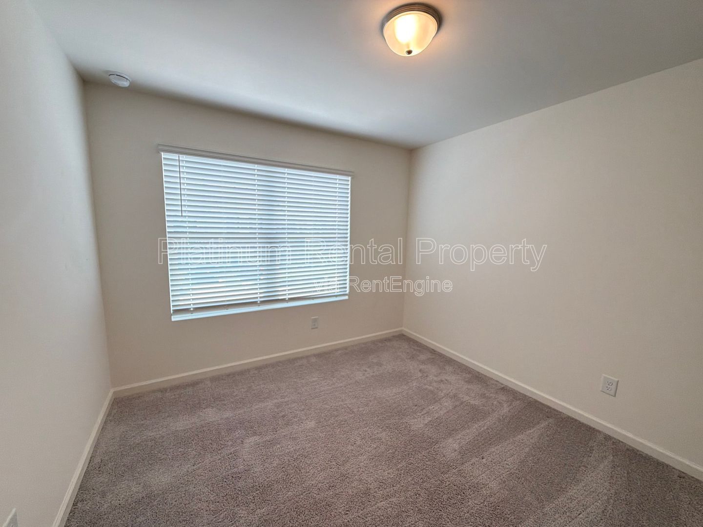 Better-than-new 3 bedroom townhome in McDonough by Platinum Property Management Services, Inc. property image