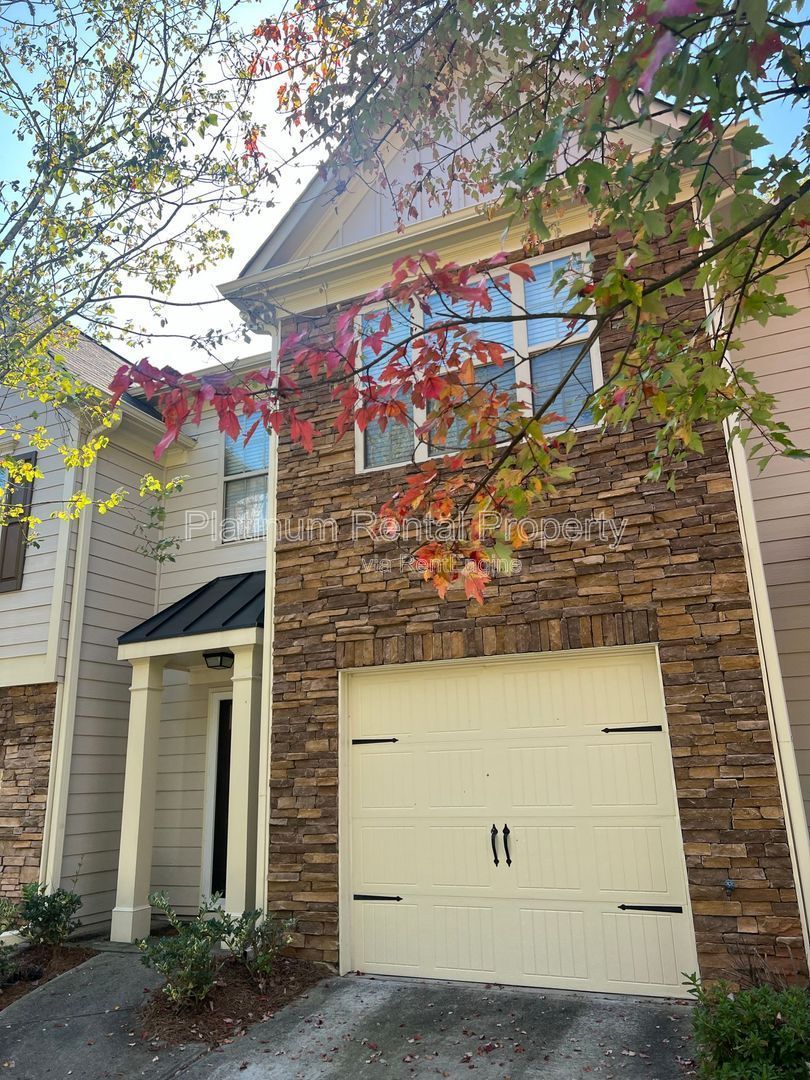 3 Bedroom Atlanta Townhome for rent by Platinum Property Management Services, Inc. property image