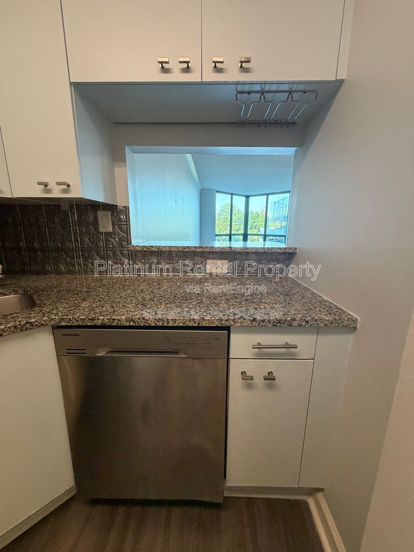 Amazing Studio in Buckhead for rent by Platinum Property Management Services, Inc. property image