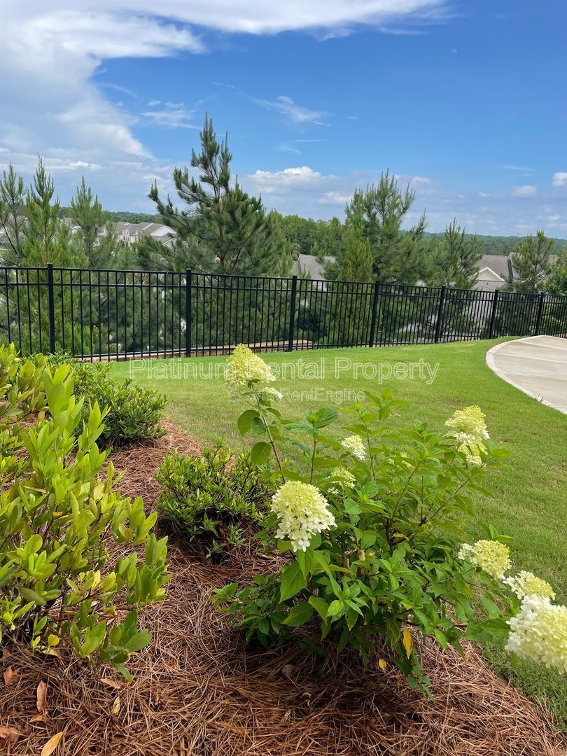 Meticulously maintained and better than new, 3 bedroom, 3.5 bathrooms in FANTASTIC gated Buford neighborhood, by Platinum Property Management Services, Inc. property image