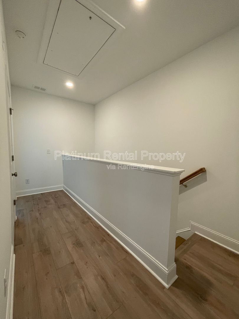 Meticulously maintained and better than new, 3 bedroom, 3.5 bathrooms in FANTASTIC gated Buford neighborhood, by Platinum Property Management Services, Inc. property image