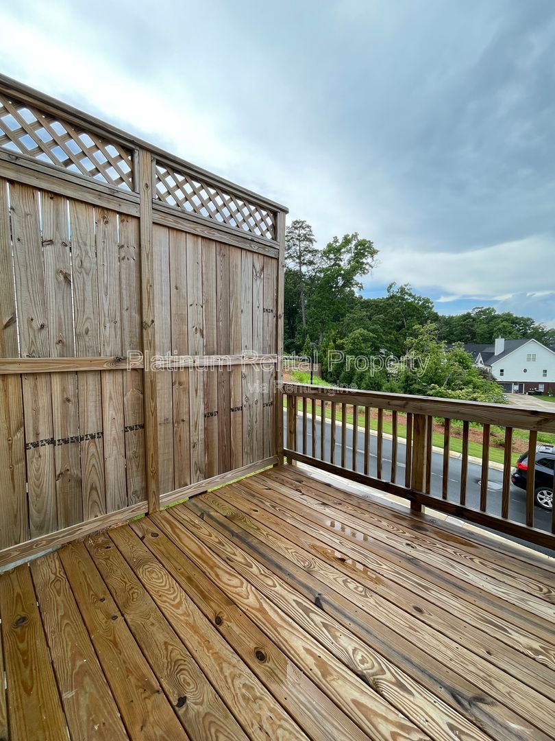 Meticulously maintained and better than new, 3 bedroom, 3.5 bathrooms in FANTASTIC gated Buford neighborhood, by Platinum Property Management Services, Inc. property image
