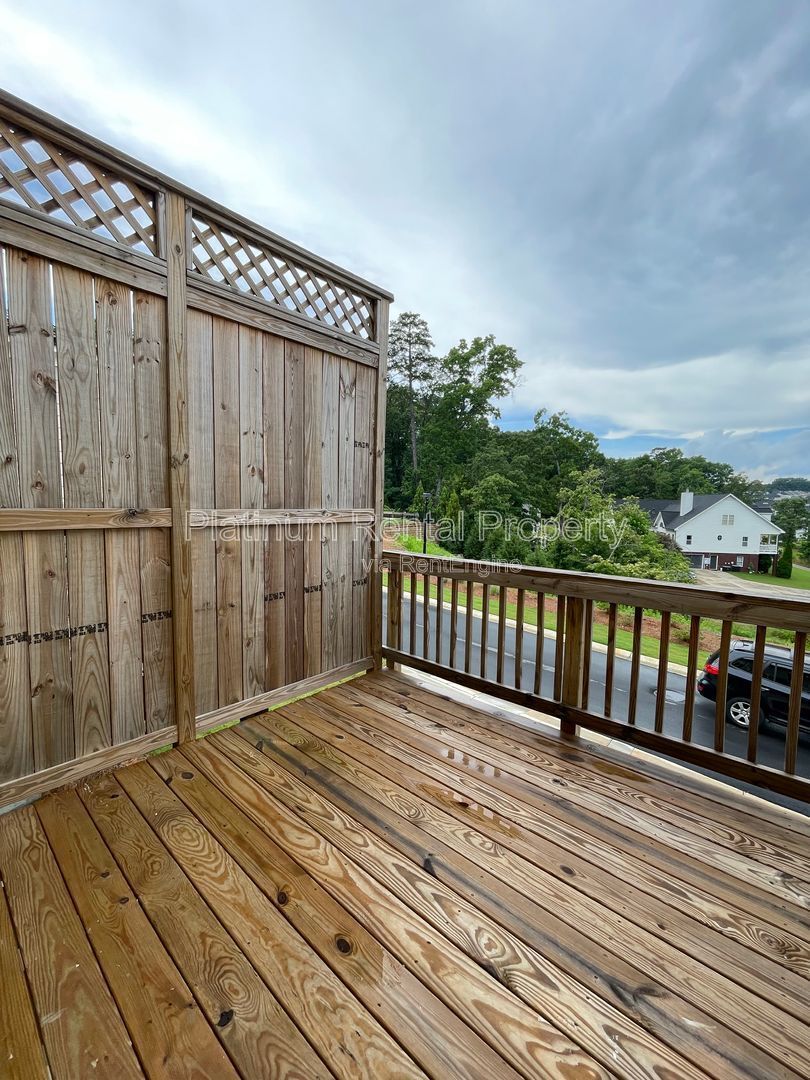 Meticulously maintained and better than new, 3 bedroom, 3.5 bathrooms in FANTASTIC gated Buford neighborhood, by Platinum Property Management Services, Inc. property image
