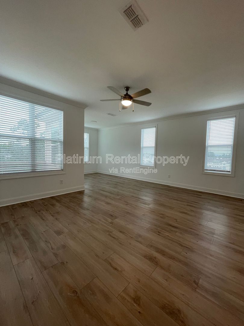 Meticulously maintained and better than new, 3 bedroom, 3.5 bathrooms in FANTASTIC gated Buford neighborhood, by Platinum Property Management Services, Inc. property image