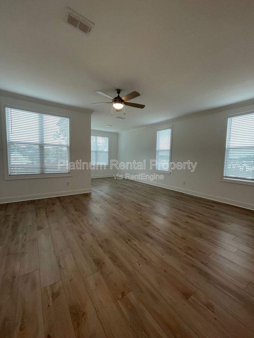 Meticulously maintained and better than new, 3 bedroom, 3.5 bathrooms in FANTASTIC gated Buford neighborhood, by Platinum Property Management Services, Inc. property image