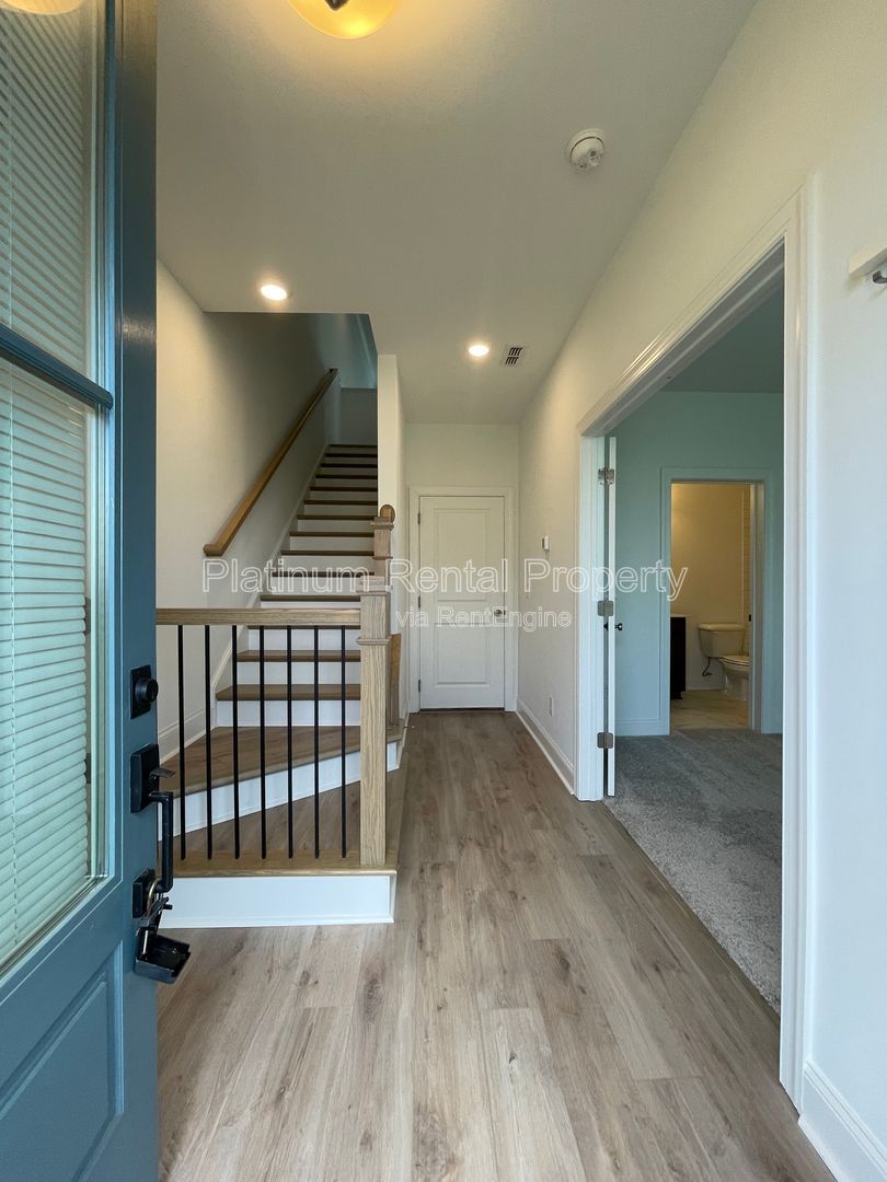 Meticulously maintained and better than new, 3 bedroom, 3.5 bathrooms in FANTASTIC gated Buford neighborhood, by Platinum Property Management Services, Inc. property image