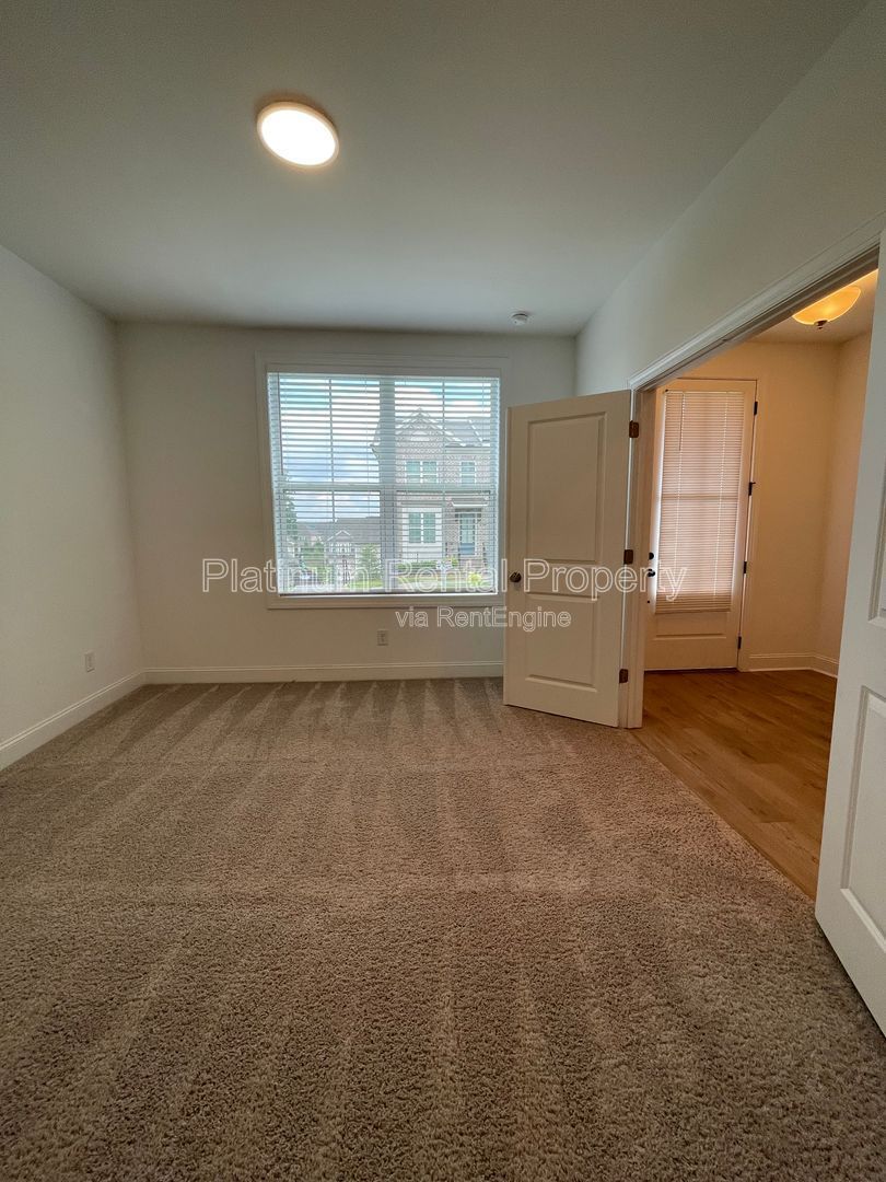 Meticulously maintained and better than new, 3 bedroom, 3.5 bathrooms in FANTASTIC gated Buford neighborhood, by Platinum Property Management Services, Inc. property image