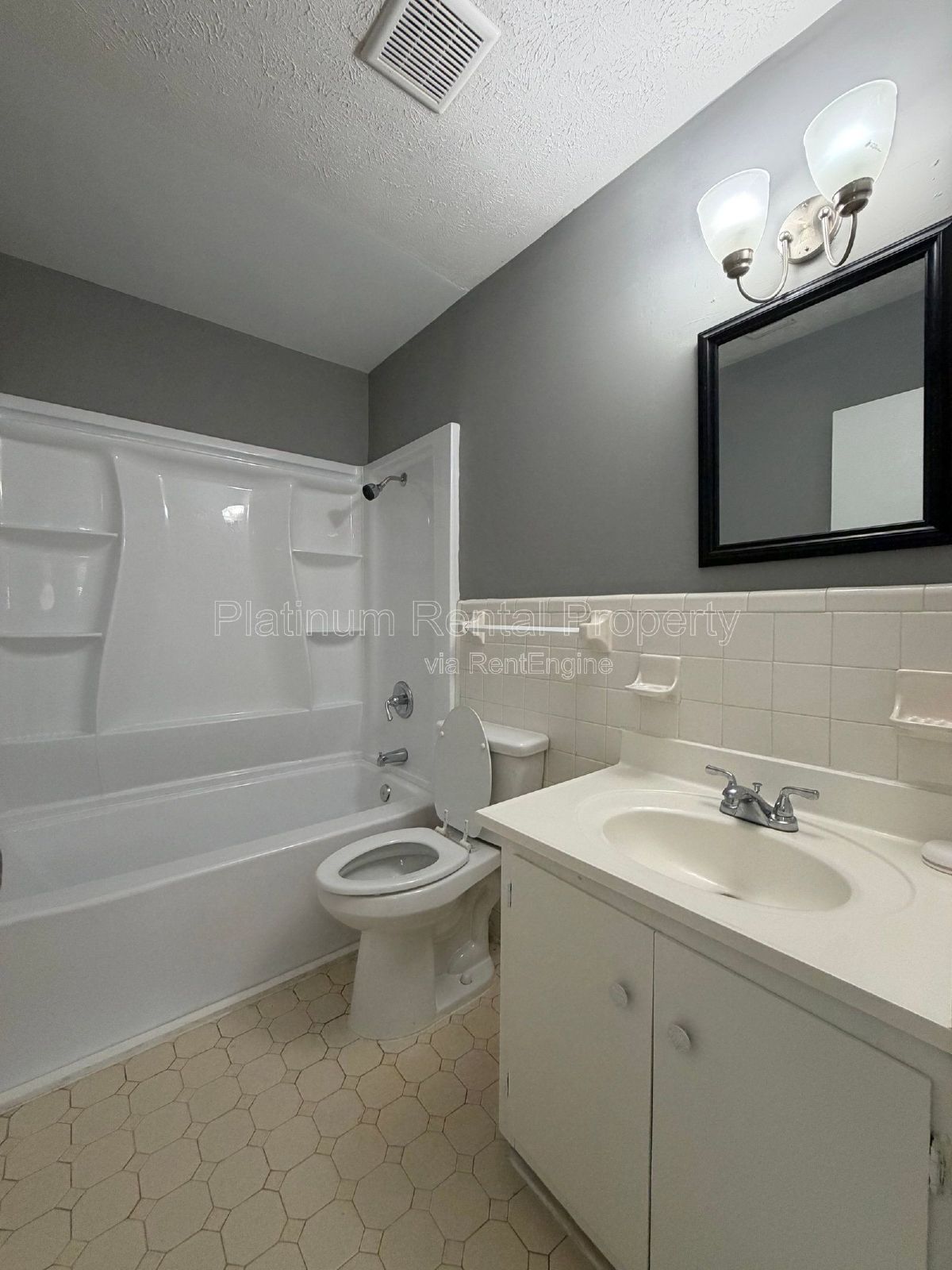 1 bedroom unit in Monroe for rent by Platinum Property Management Services, Inc. property image