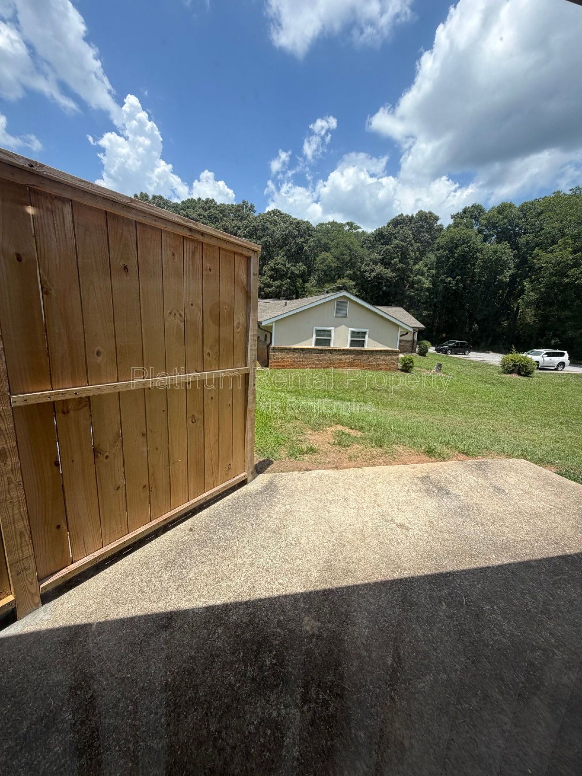1 bedroom unit in Monroe for rent by Platinum Property Management Services, Inc. property image