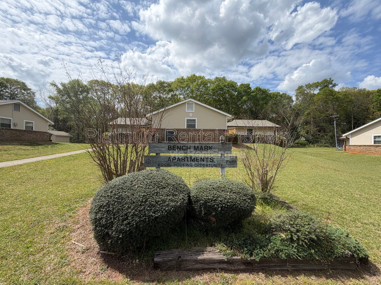 1 bedroom unit in Monroe for rent by Platinum Property Management Services, Inc. property image