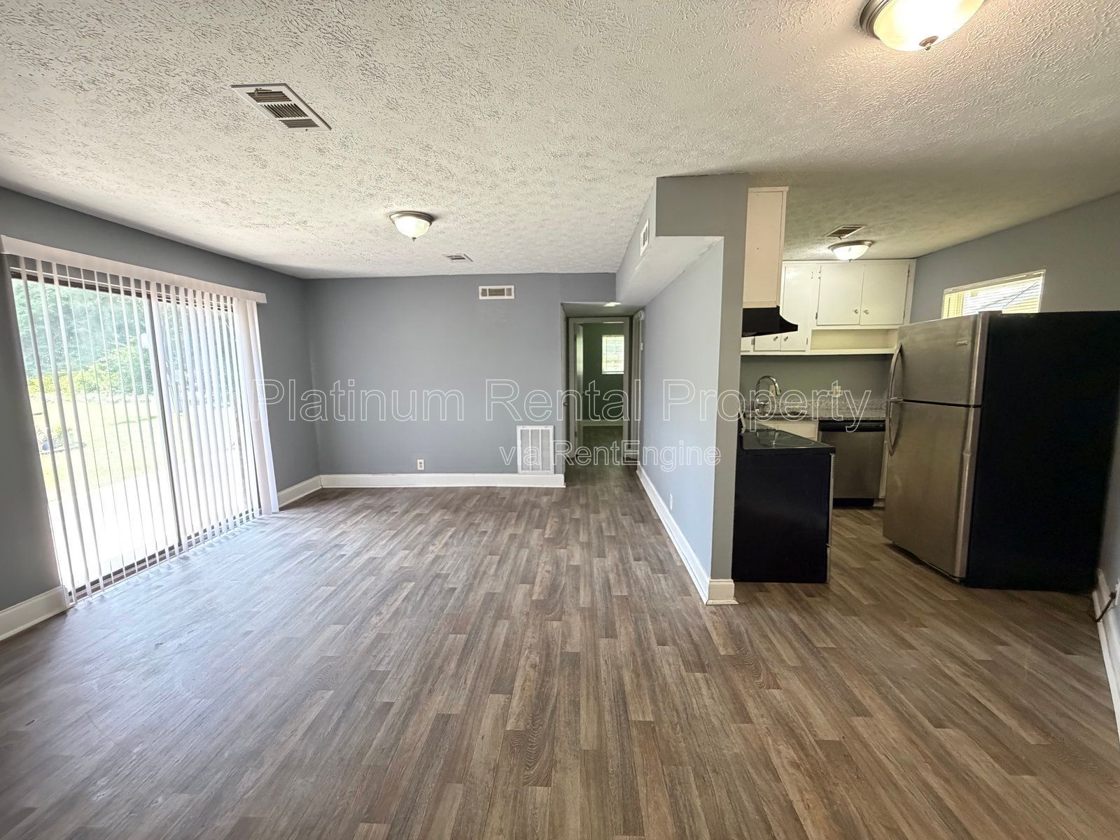 Well maintained 2 bedroom unit in Monroe for rent by Platinum Property Management Services, Inc. property image