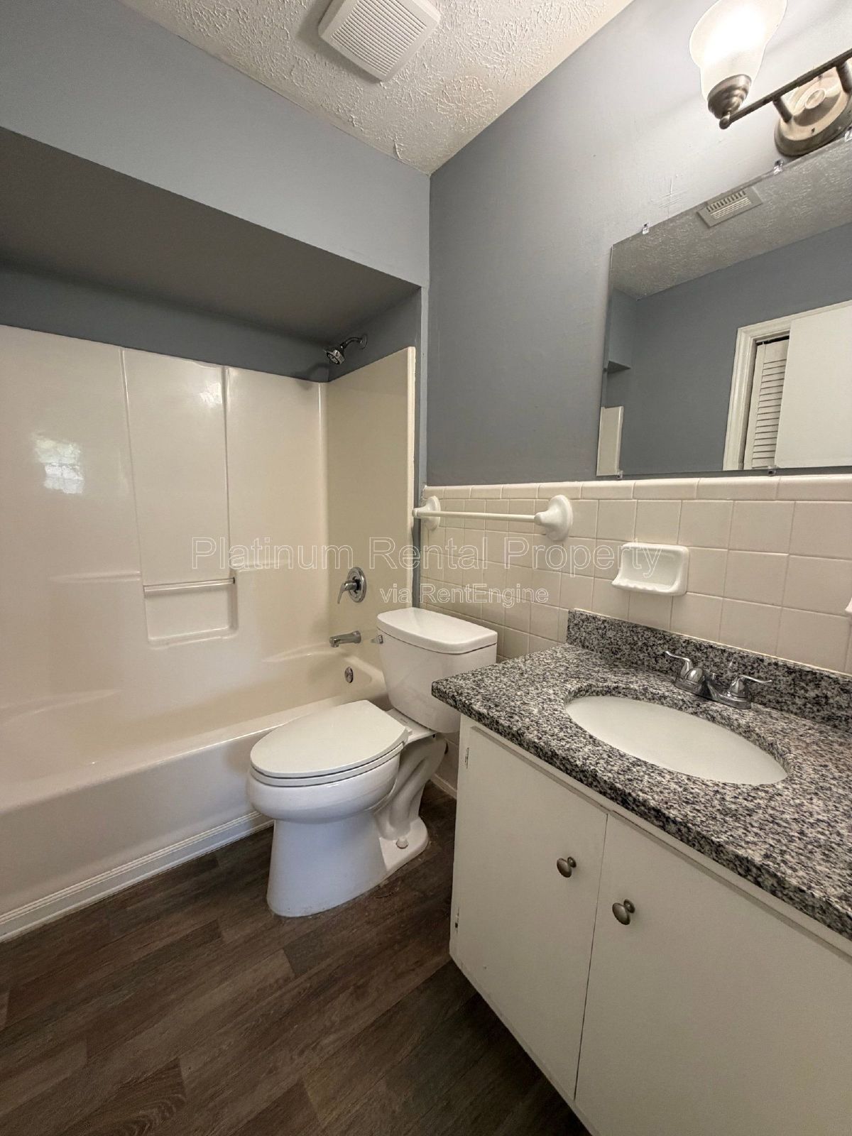 Well maintained 2 bedroom unit in Monroe for rent by Platinum Property Management Services, Inc. property image