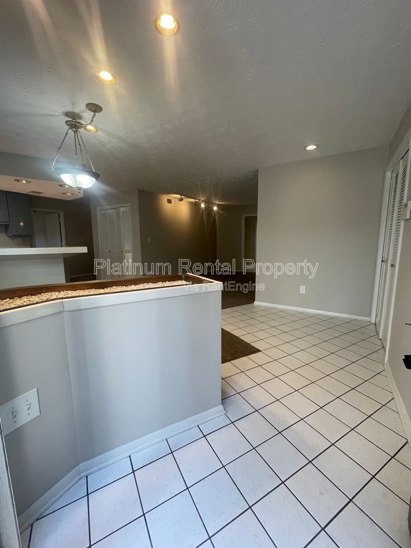 Uniquely, modern 2 bedroom condo in prime location near Powers Ferry Road, by Platinum Property Management Services, Inc. property image