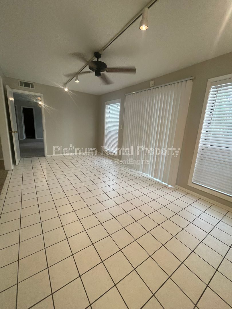 Uniquely, modern 2 bedroom condo in prime location near Powers Ferry Road, by Platinum Property Management Services, Inc. property image