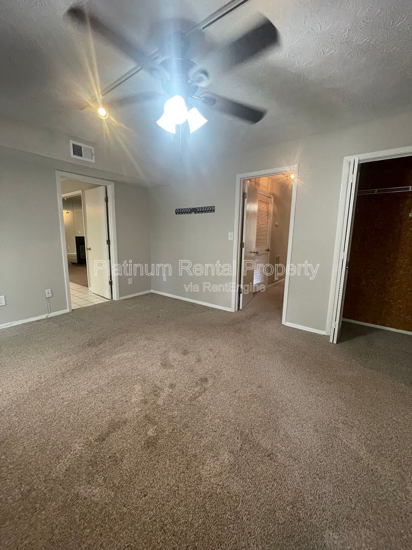 Uniquely, modern 2 bedroom condo in prime location near Powers Ferry Road, by Platinum Property Management Services, Inc. property image