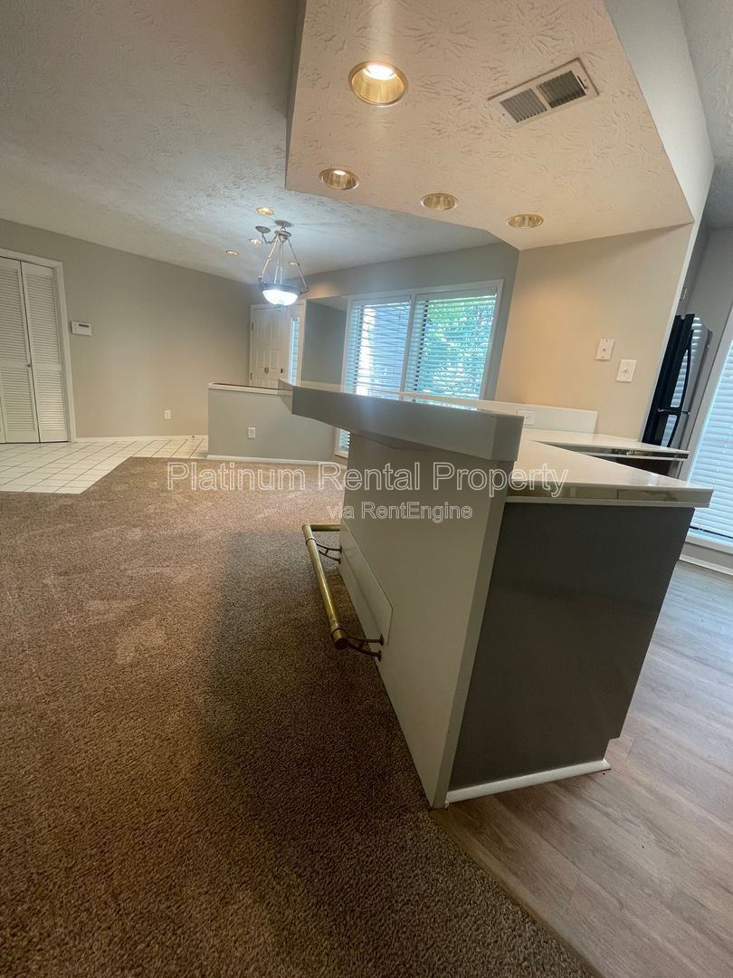 Uniquely, modern 2 bedroom condo in prime location near Powers Ferry Road, by Platinum Property Management Services, Inc. property image