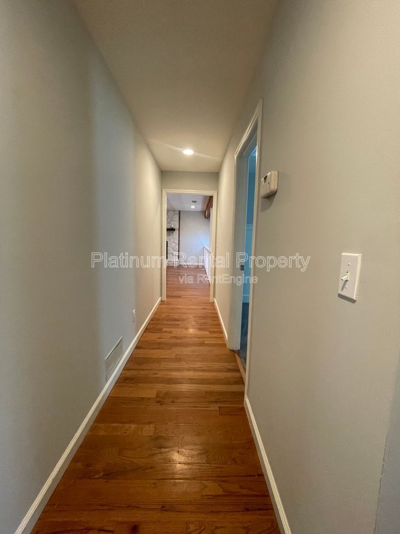 Fabulous, 4 bedroom hidden gem in prestigious East Cobb, by Platinum Property  Management Services, Inc. property image