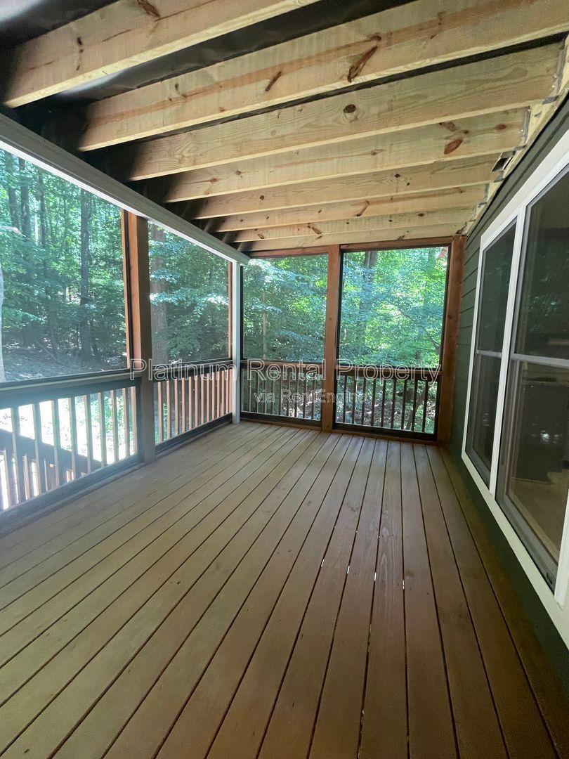 Fabulous, 4 bedroom hidden gem in prestigious East Cobb, by Platinum Property  Management Services, Inc. property image