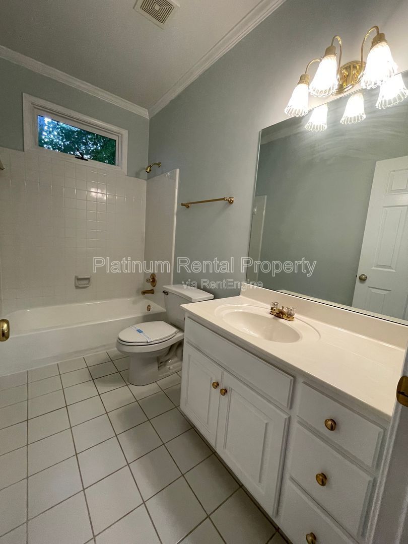 Stunning & exquisite 5 bedroom home on fully finished basement by Platinum Property Management Services, Inc. property image