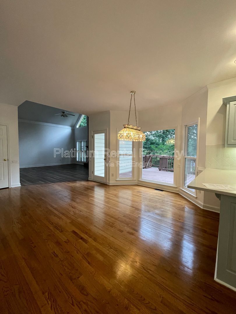 Stunning & exquisite 5 bedroom home on fully finished basement by Platinum Property Management Services, Inc. property image