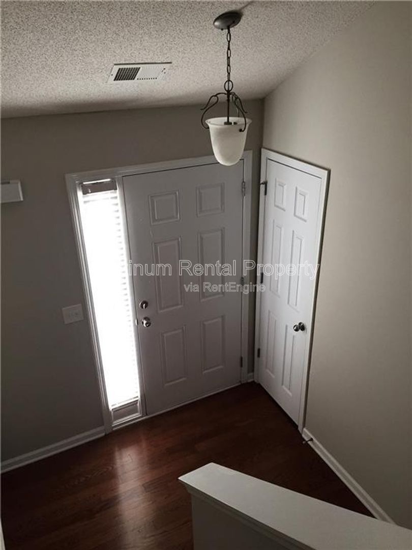 Loganville Home For Rent, 3 Bdrm, 2 ba by Platinum Property Management property image