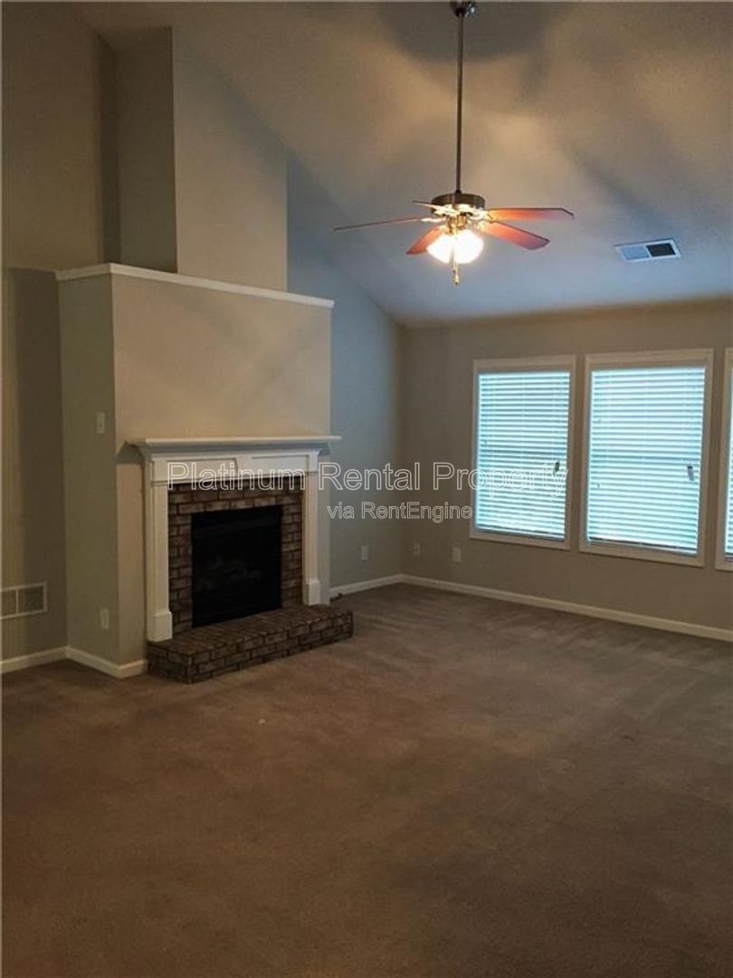 Loganville Home For Rent, 3 Bdrm, 2 ba by Platinum Property Management property image