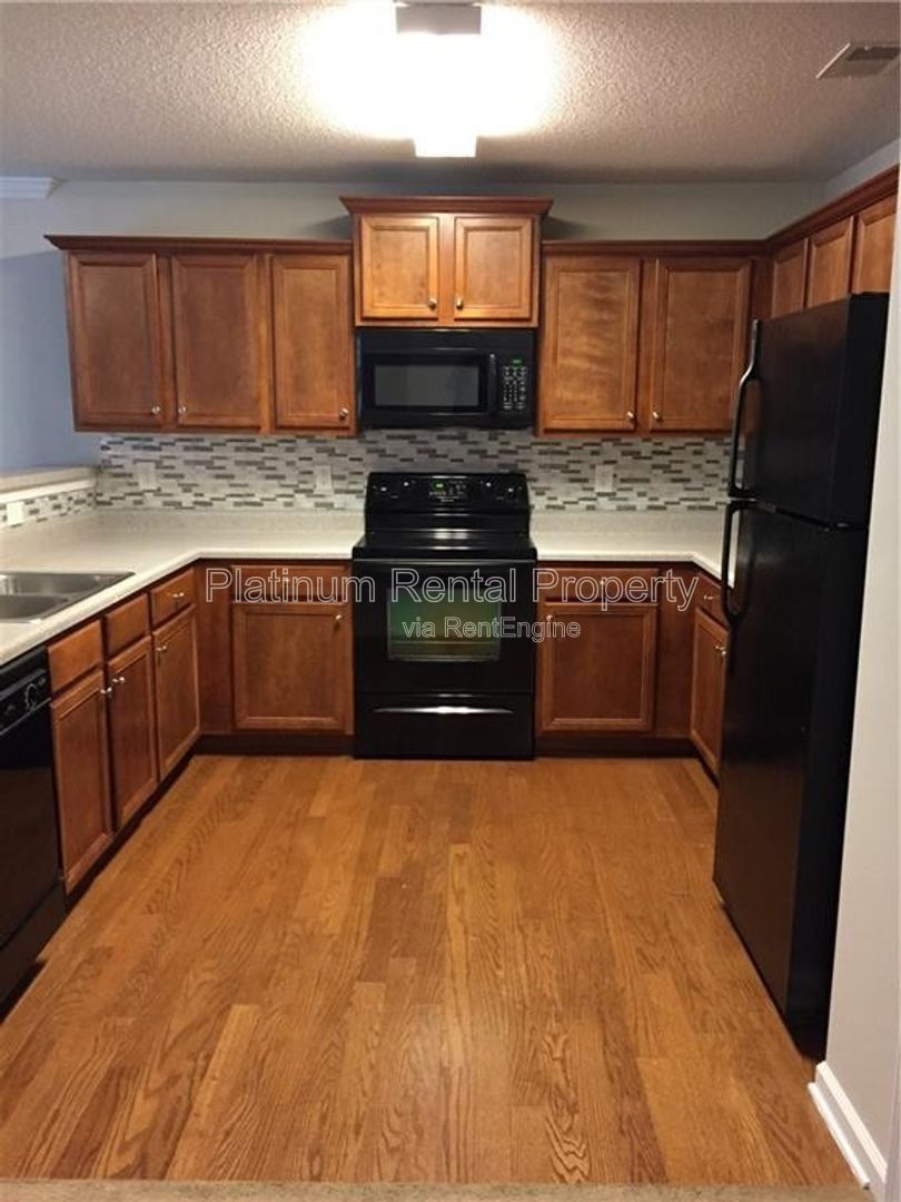 Loganville Home For Rent, 3 Bdrm, 2 ba by Platinum Property Management property image