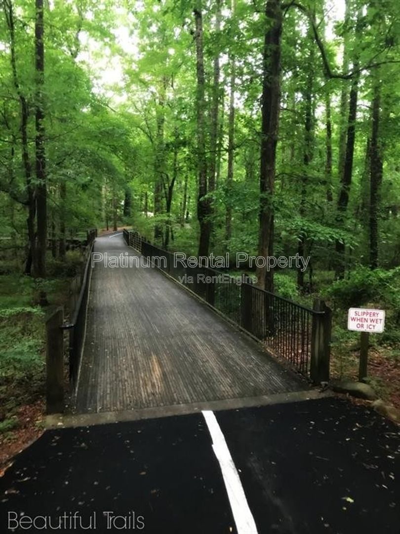 Loganville Home For Rent, 3 Bdrm, 2 ba by Platinum Property Management property image