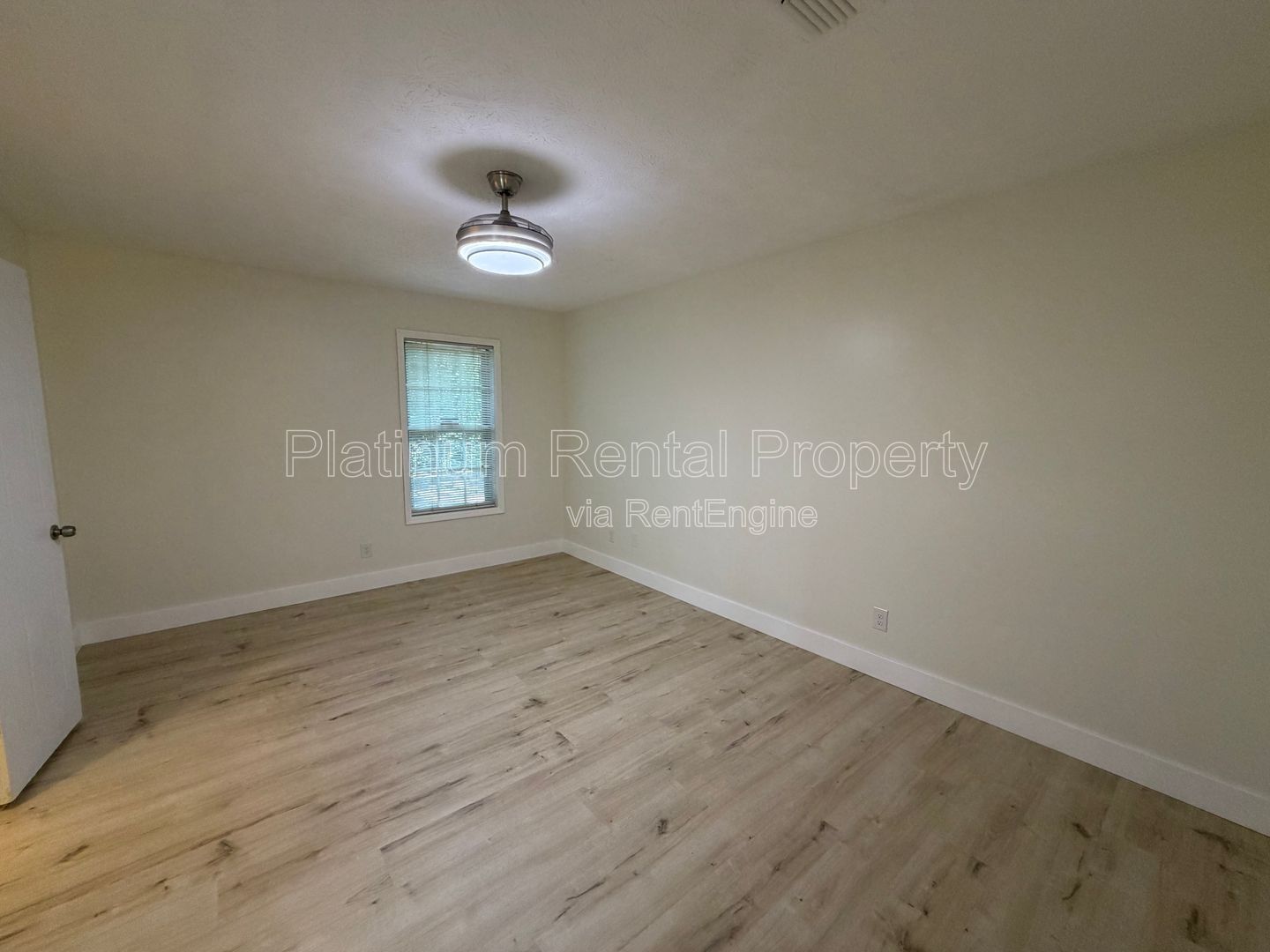 Beautiful UPDATED 2 bedroom condo near Truist Park in Smyrna for rent by Platinum Property Management Services, Inc. property image