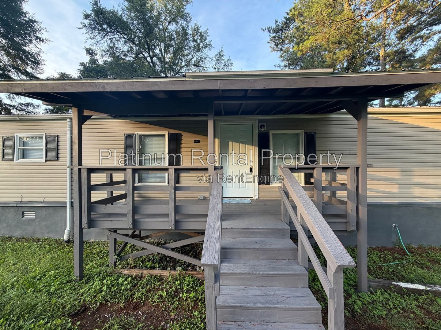 2 Bedroom Home on 1/2 acre lot near Lake Allatoona in Acworth for rent by Platinum Property Management Services, Inc. property image