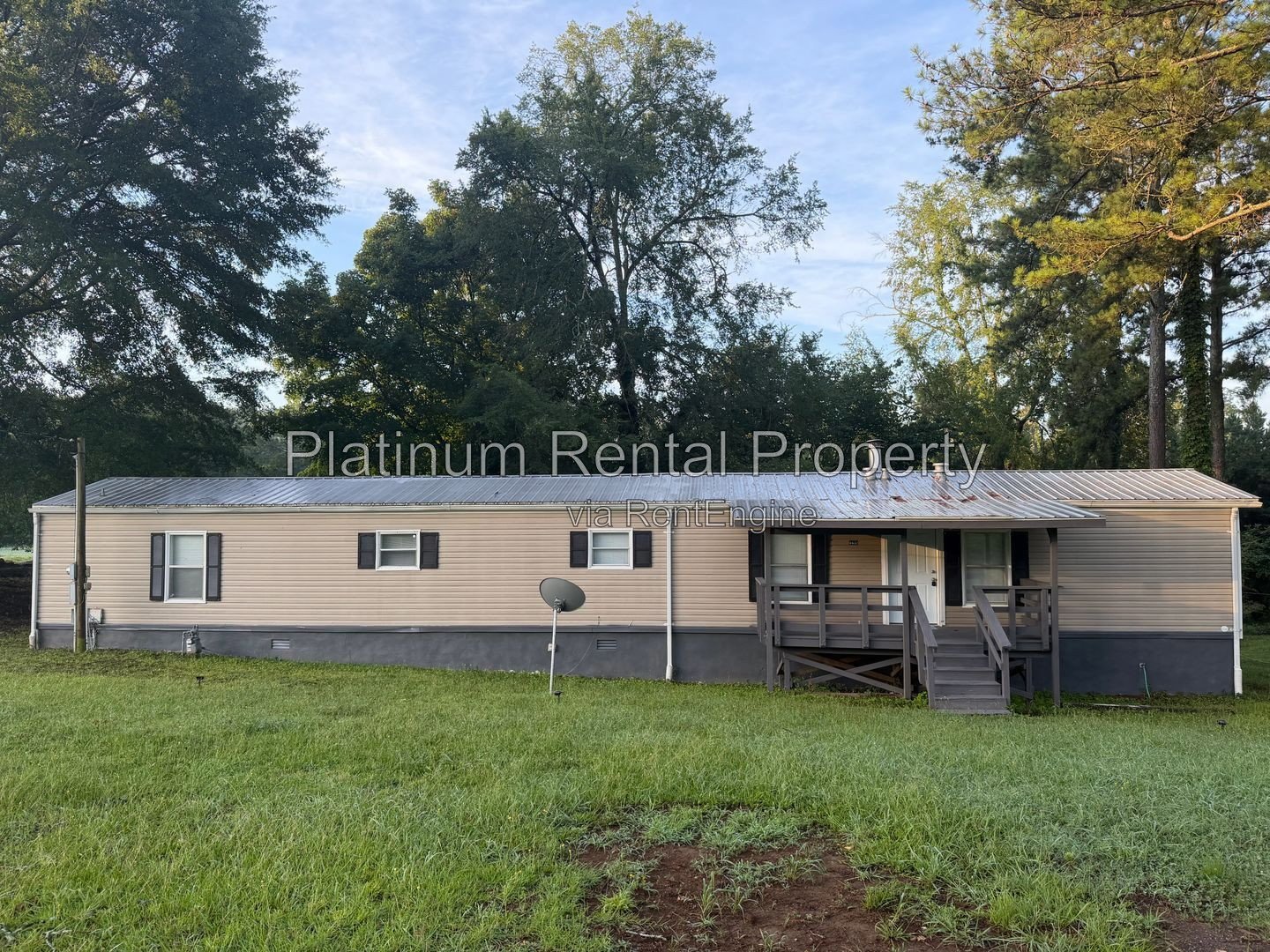 2 Bedroom Home on 1/2 acre lot near Lake Allatoona in Acworth for rent by Platinum Property Management Services, Inc. property image