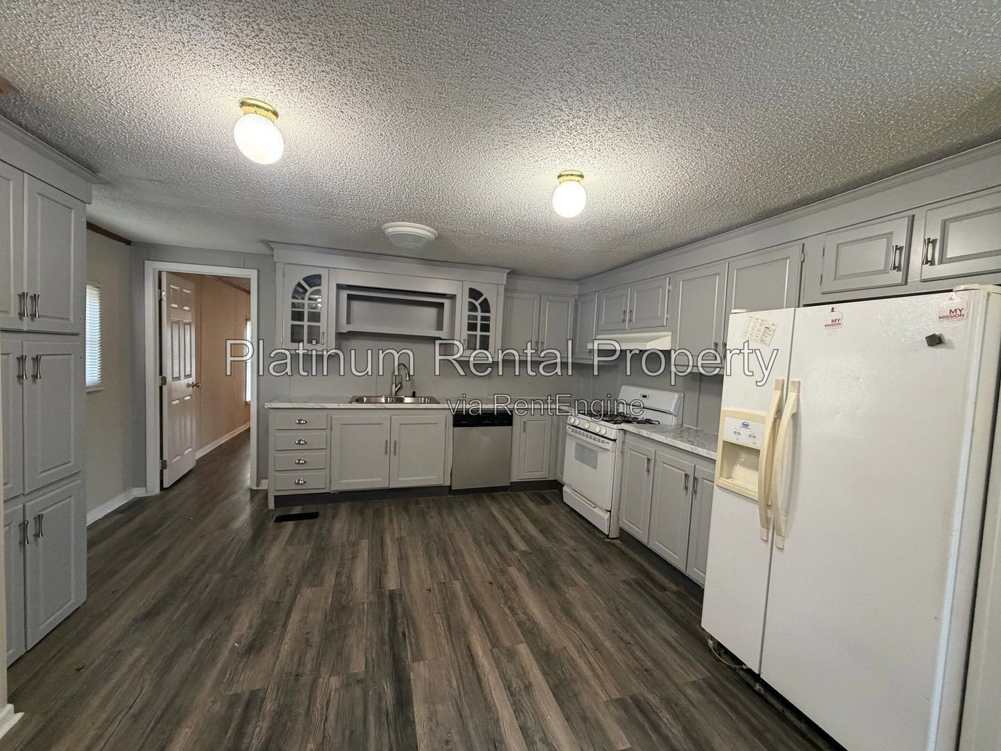 2 Bedroom Home on 1/2 acre lot near Lake Allatoona in Acworth for rent by Platinum Property Management Services, Inc. property image