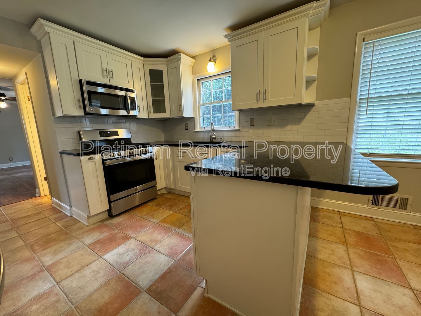 2960 Appling Cir property image