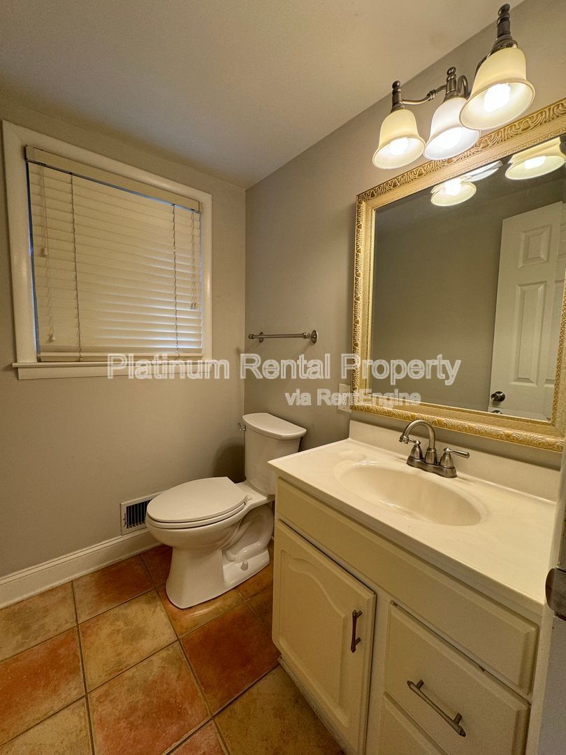 2960 Appling Cir property image