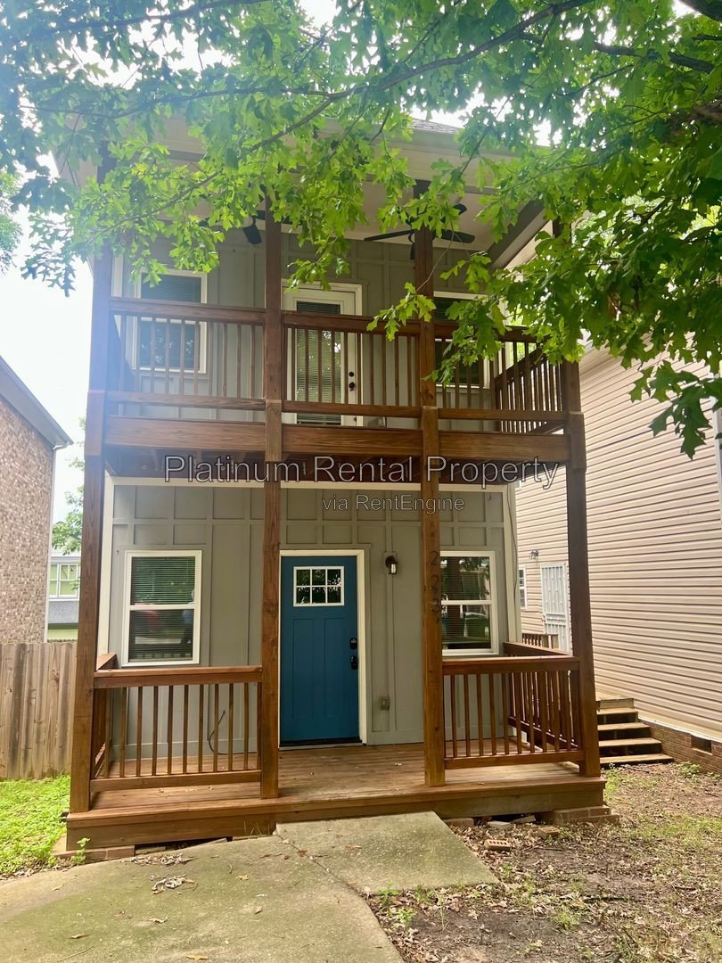Fabulous 4 bedroom home in the heart of South Atlanta, by Platinum Property Management Services, Inc. property image