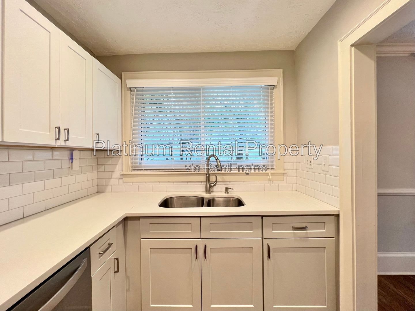 Lovely 3 Bedroom Bungalow in Atlanta for Rent by Platinum Property Management Services, Inc. property image
