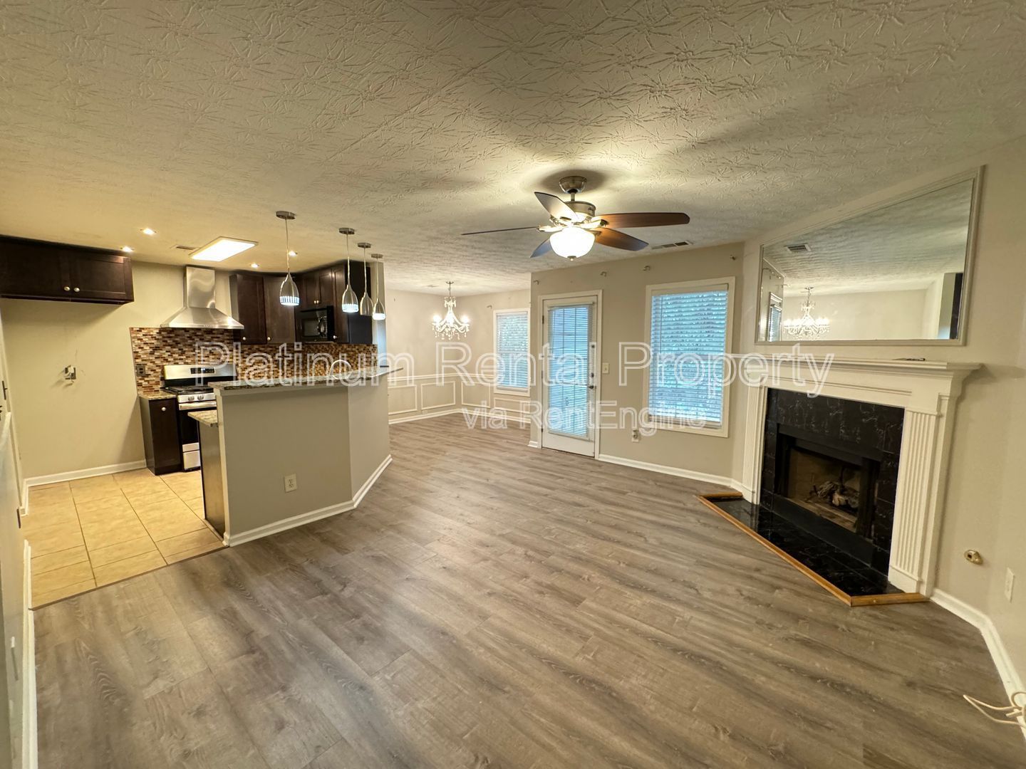 1823 Broadway St property image