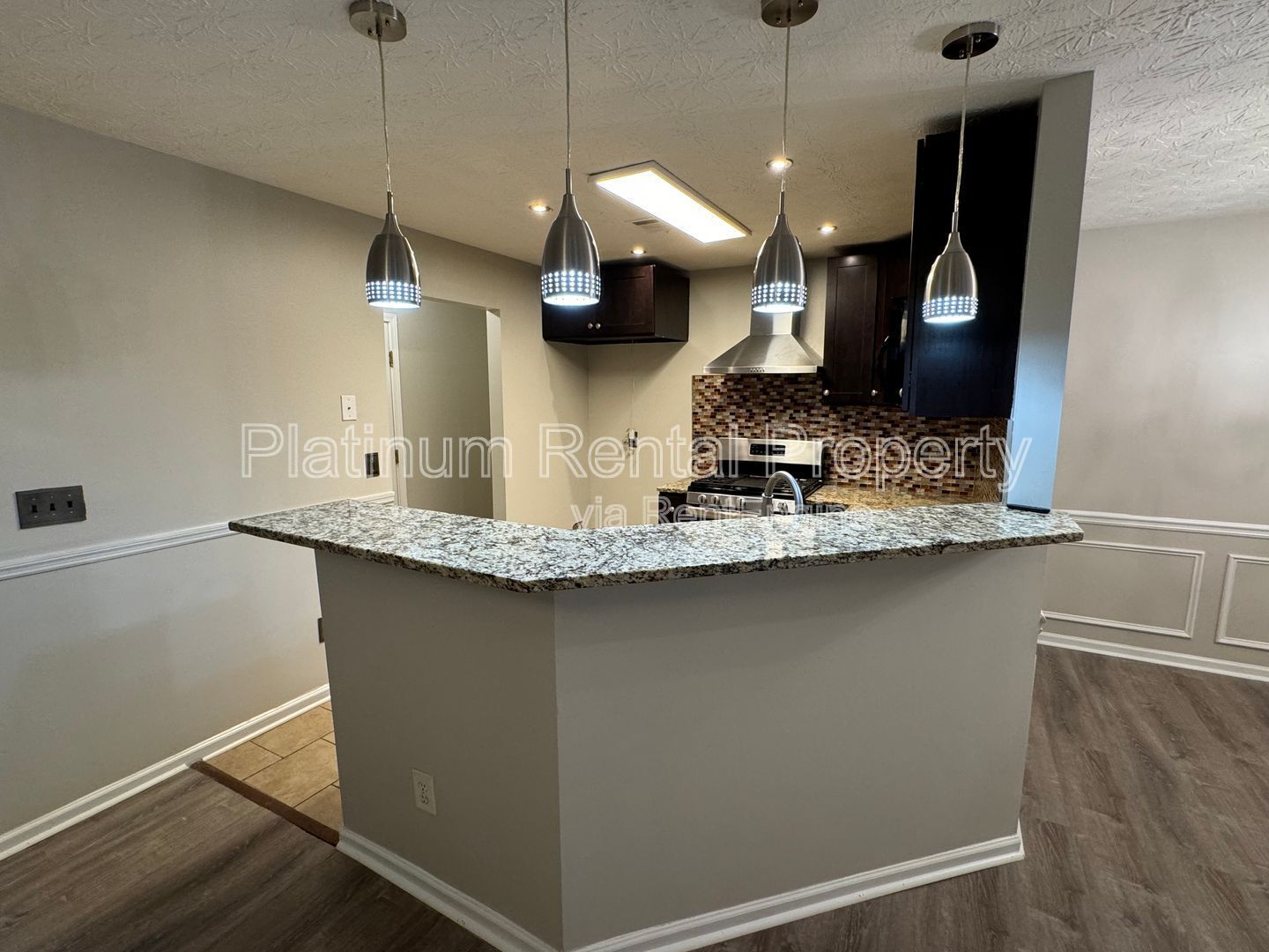1823 Broadway St property image