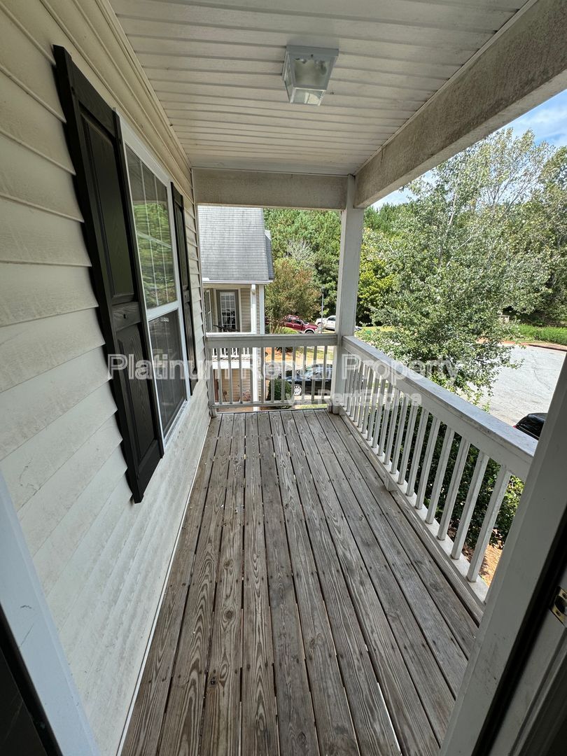 1823 Broadway St property image
