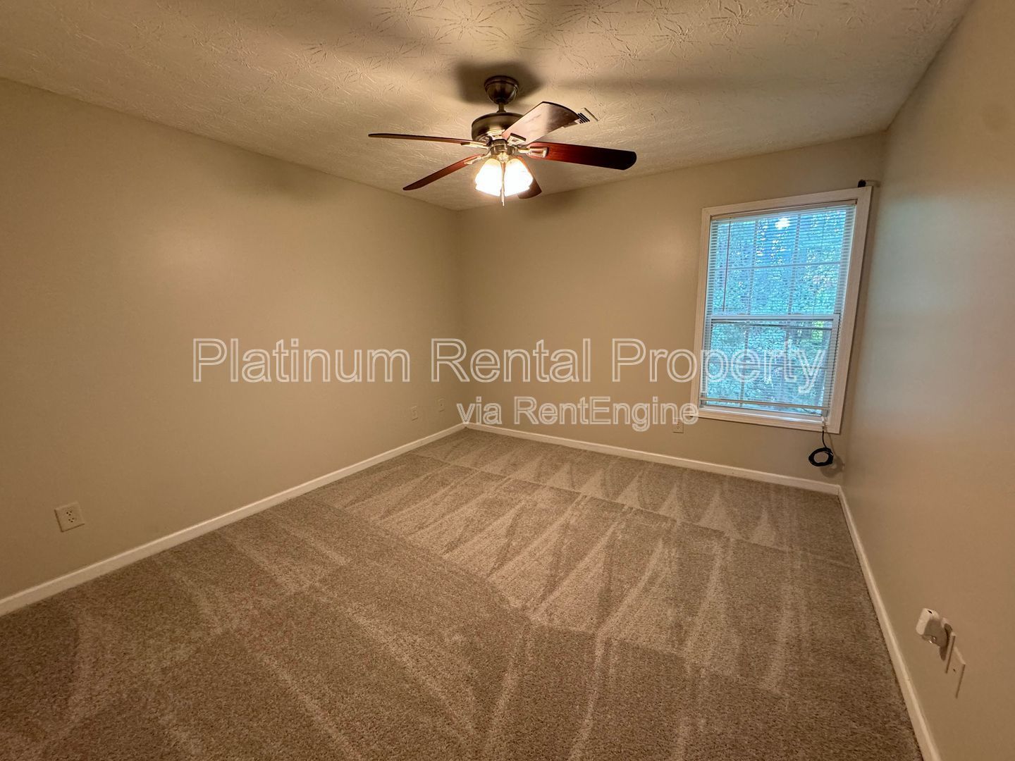 1823 Broadway St property image