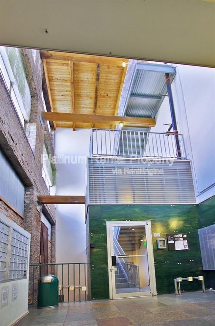 LOCATION, LOCATION, LOCATION! Gorgeous, downtown 2-story 3 bedroom loft in Atlanta by Platinum Property Management Services, Inc. property image
