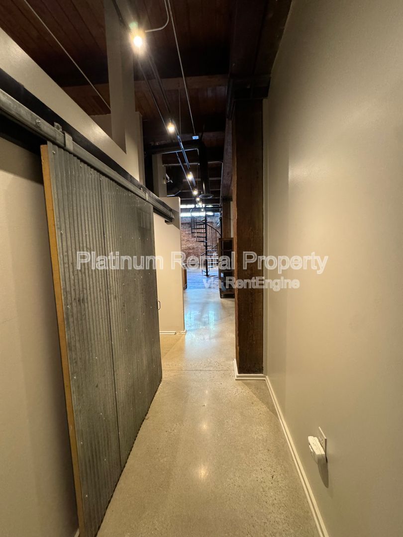 LOCATION, LOCATION, LOCATION! Gorgeous, downtown 2-story 3 bedroom loft in Atlanta by Platinum Property Management Services, Inc. property image