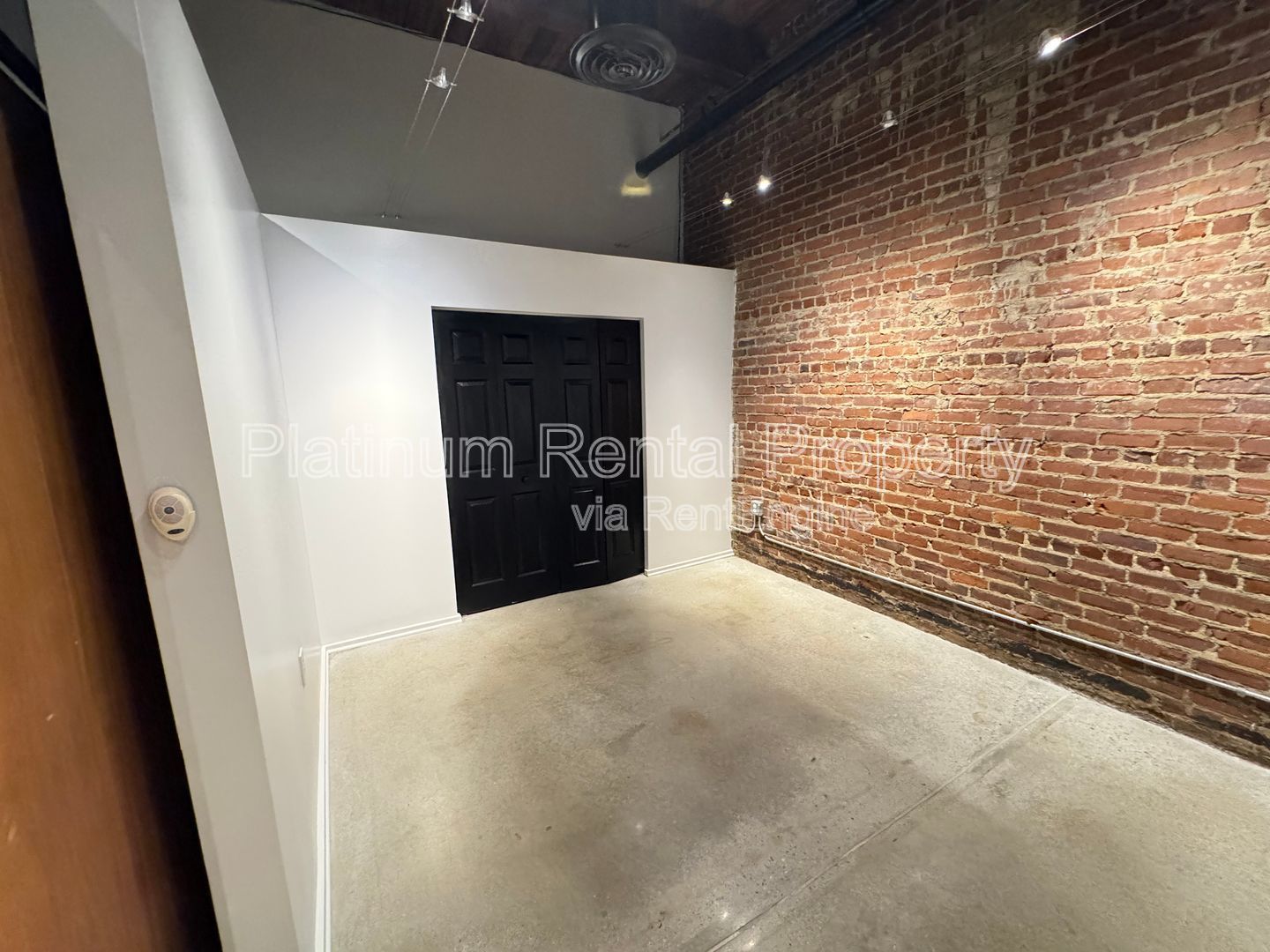 LOCATION, LOCATION, LOCATION! Gorgeous, downtown 2-story 3 bedroom loft in Atlanta by Platinum Property Management Services, Inc. property image