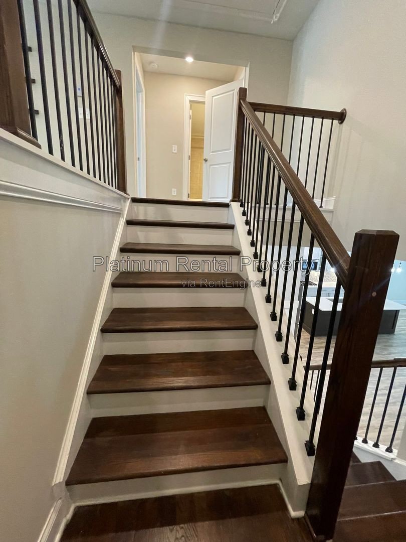 Exquisite 4 bedroom home on full basement in highly sought after Forsyth county neighborhood by Platinum Property Management Services, Inc. property image