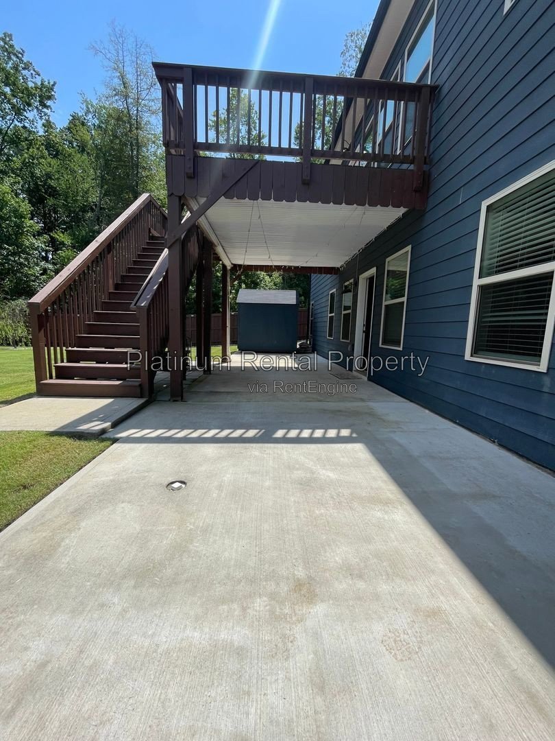 Exquisite 4 bedroom home on full basement in highly sought after Forsyth county neighborhood by Platinum Property Management Services, Inc. property image