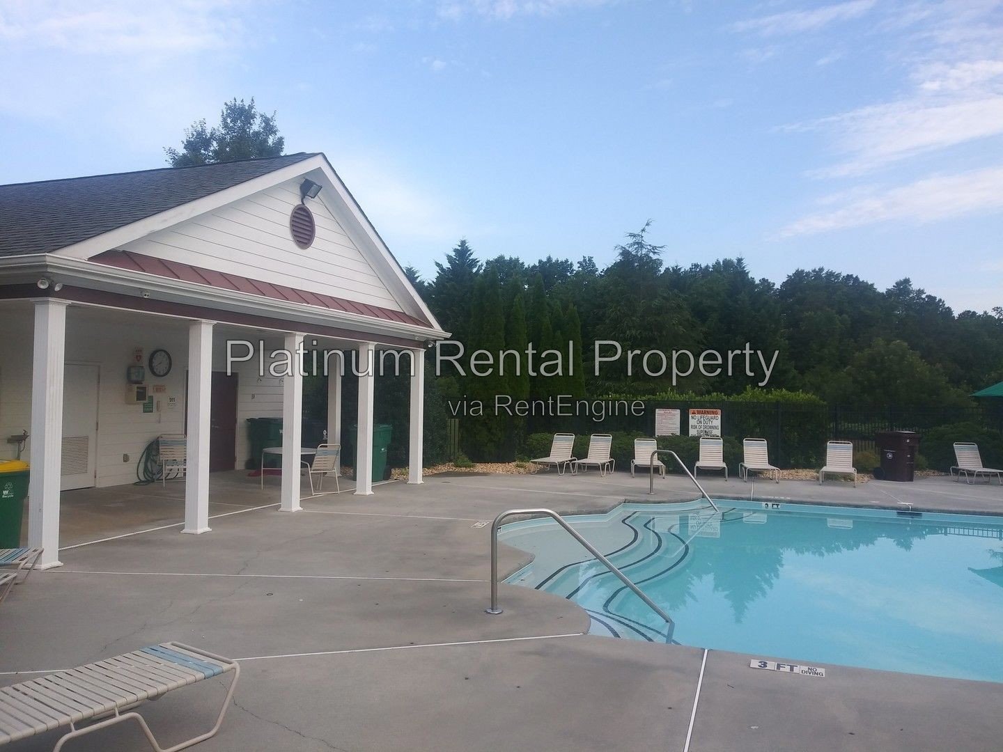 Fabulous, 3 Bedroom, END UNIT townhome in desirable Woodstock by Platinum Property Management Services, Inc. property image